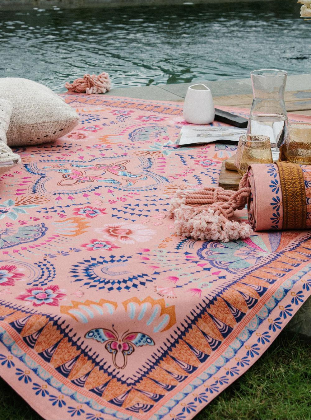 Wandering Folk Picnic Rug - Rosa