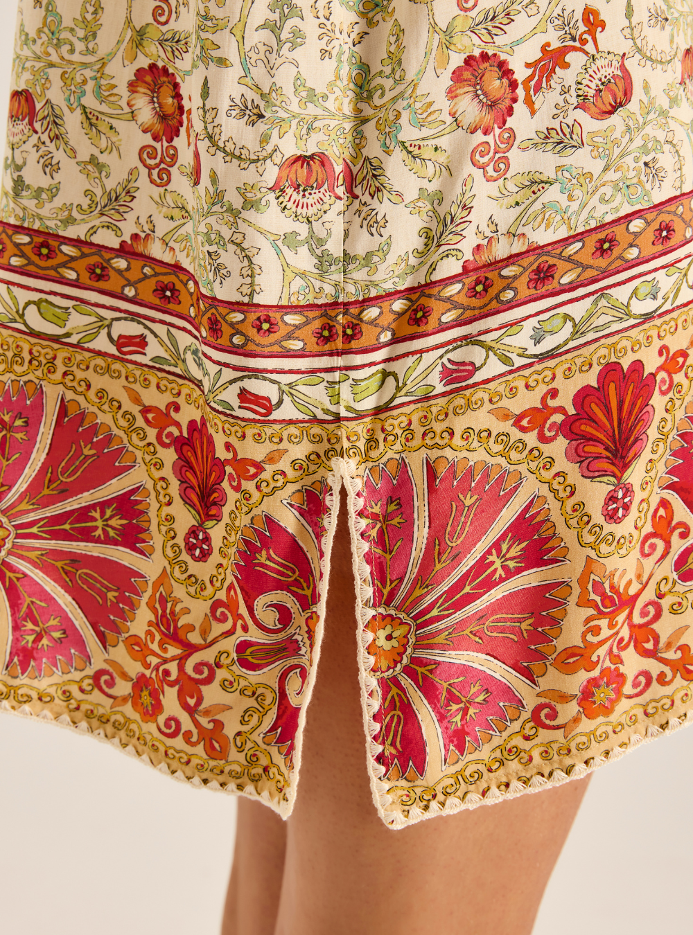 Rosselini Natasha Mini Kaftan - Rosa Floral