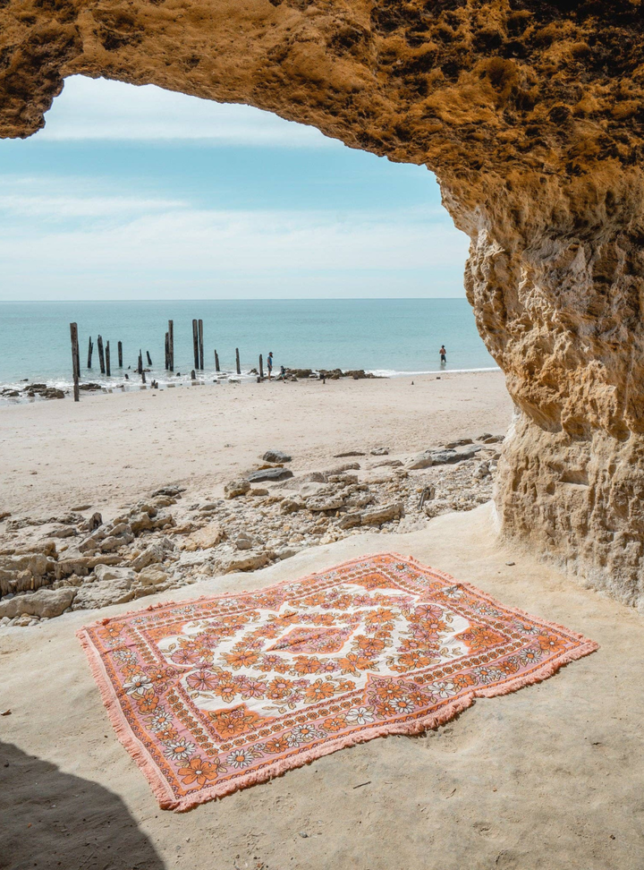 The Daisy Pink Rug: Large