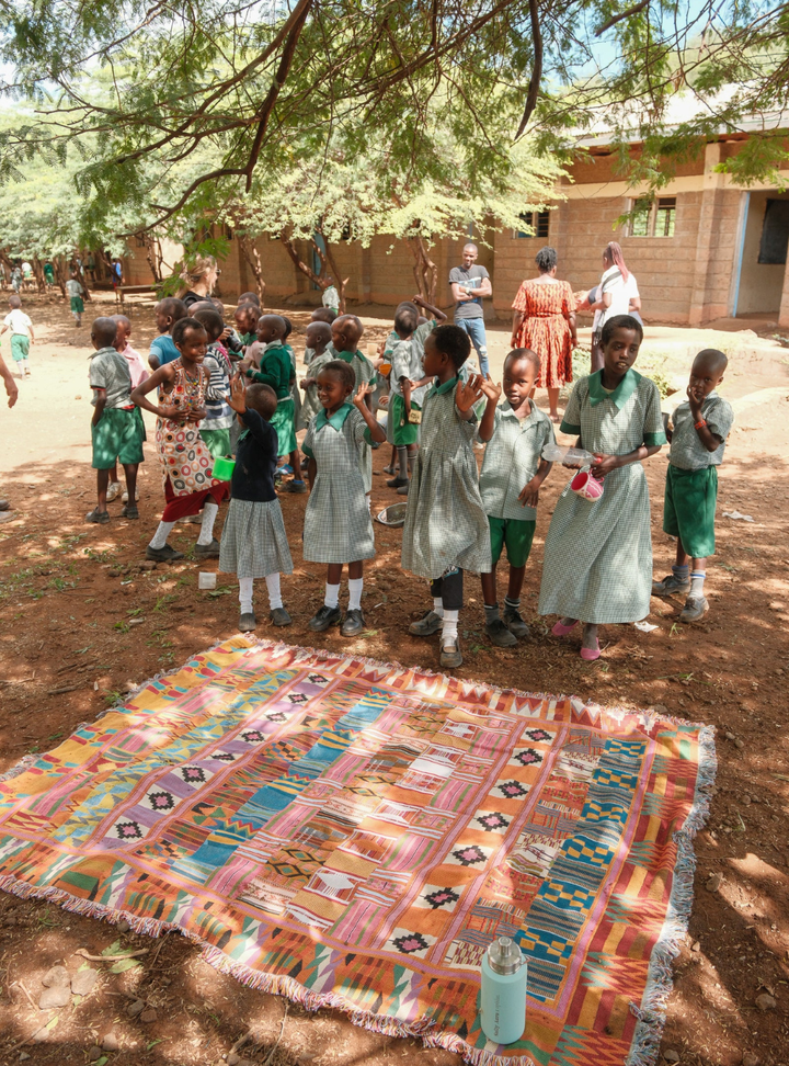 The Opblue Rug: Large