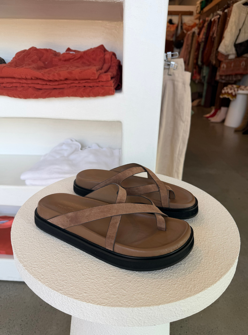 Milie - Latte Suede