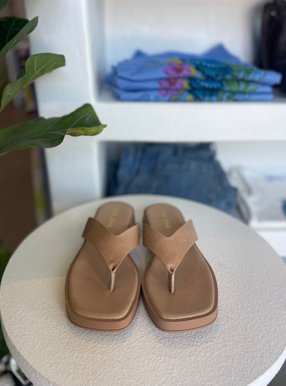 Teige - Cappuccino Leather