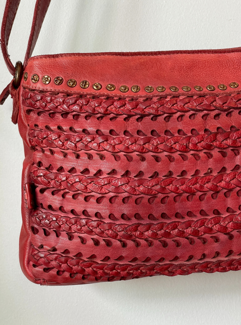 Wave Shoulder Bag - Lava Red