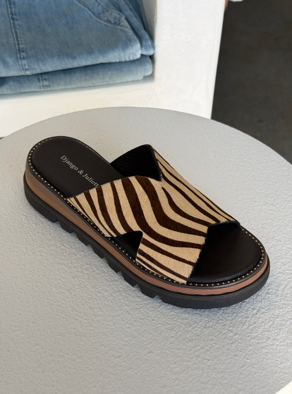Suki Slides - Camel & Choc Pony