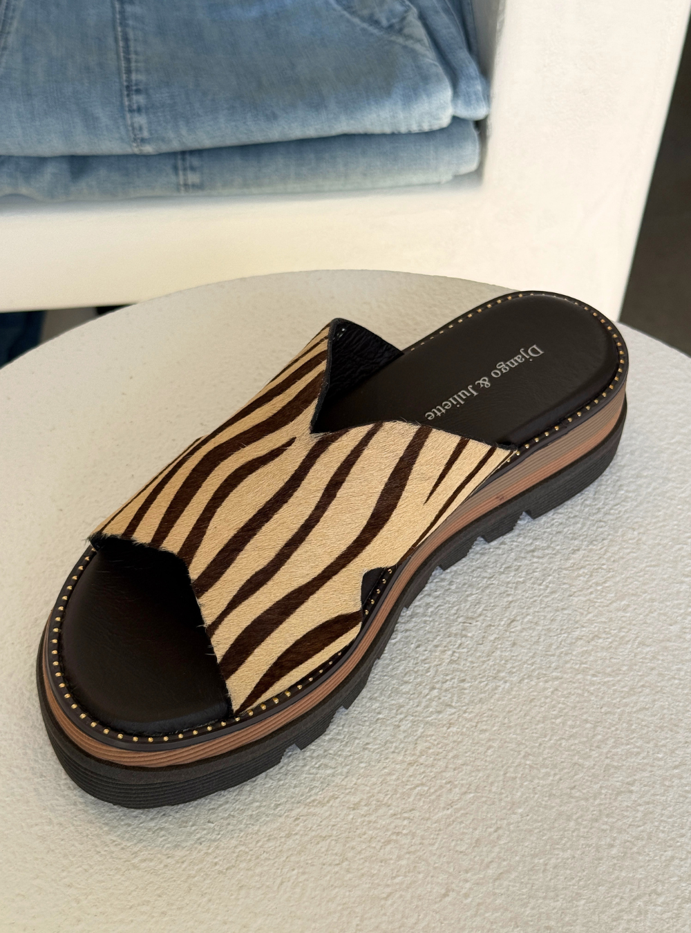 Suki Slides - Camel & Choc Pony