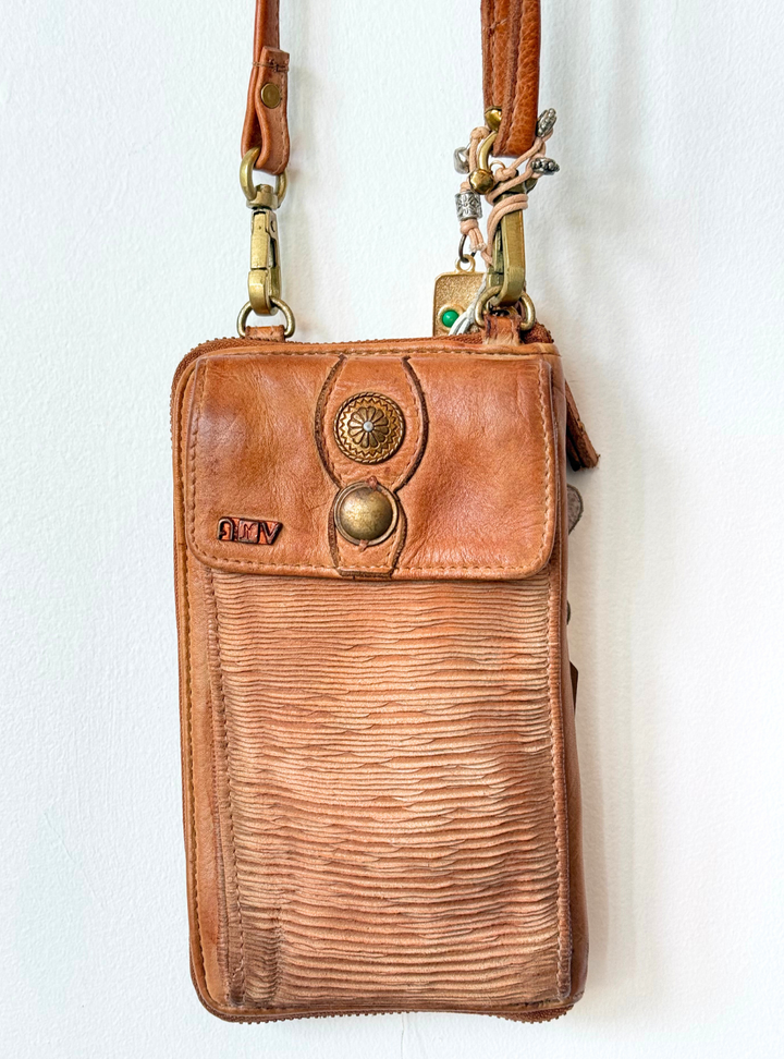 Tallin Mobile Pouch Bag - Honey