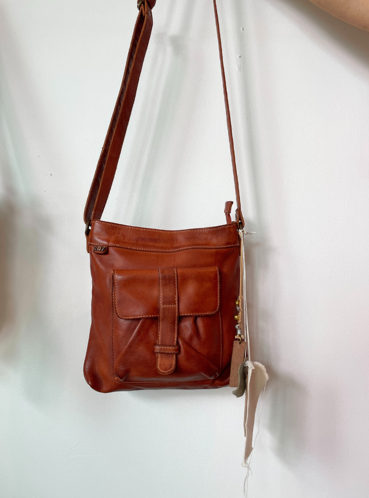 Presley Tab Crossbody - Tan