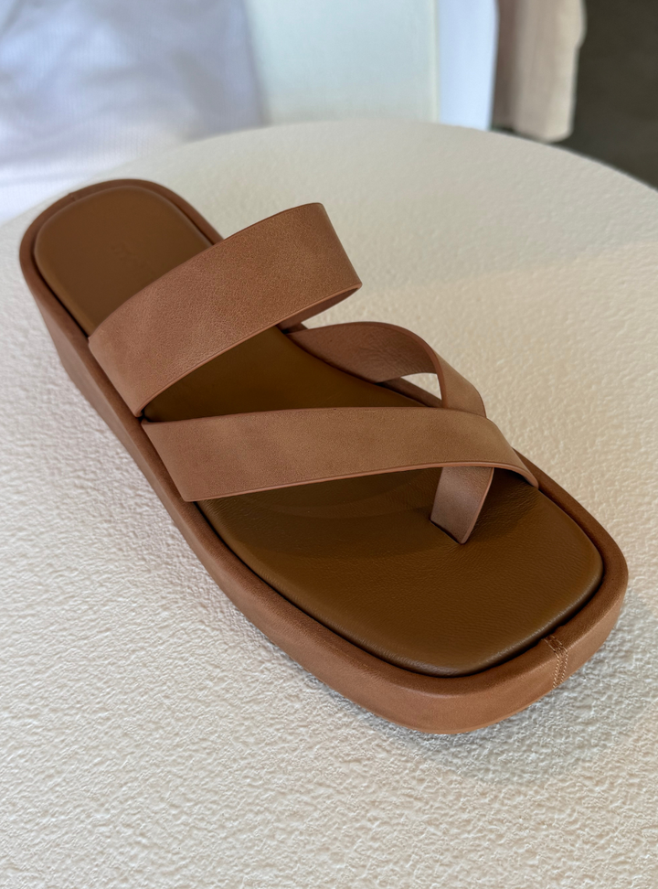 Cittle - Tan Leather