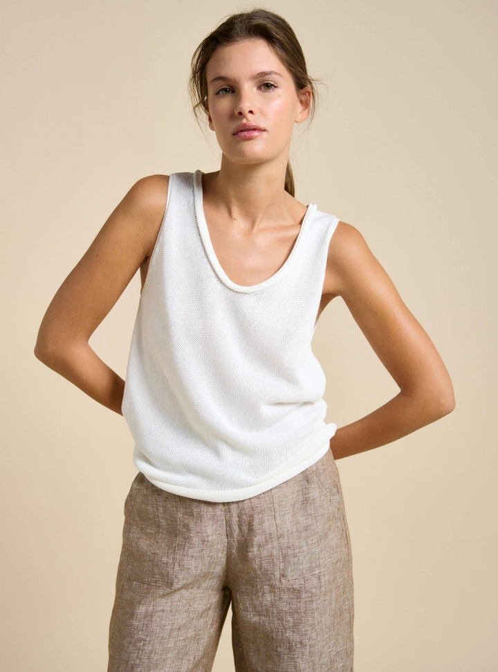 Scoop Spring Tank - White