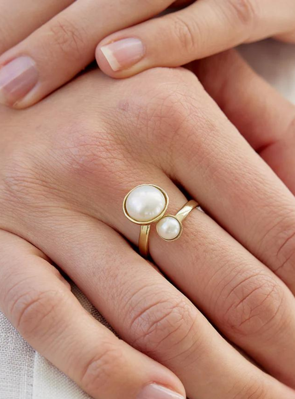 Aphrodite Double Pearl Ring